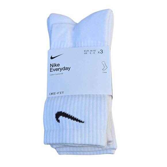 NWT Nike 3 Pack Crew Socks - Size 5-8 - Picture 1 of 3